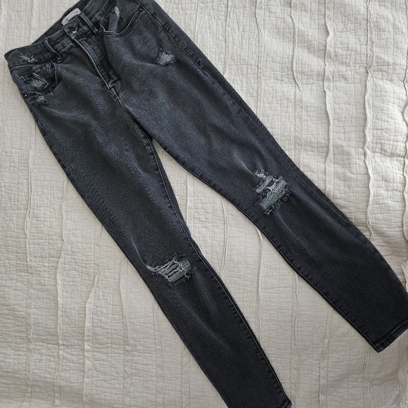 Good American Good Waist Distressed Skinny Jeans Black | Size 4/27 - Picture 3 of 9